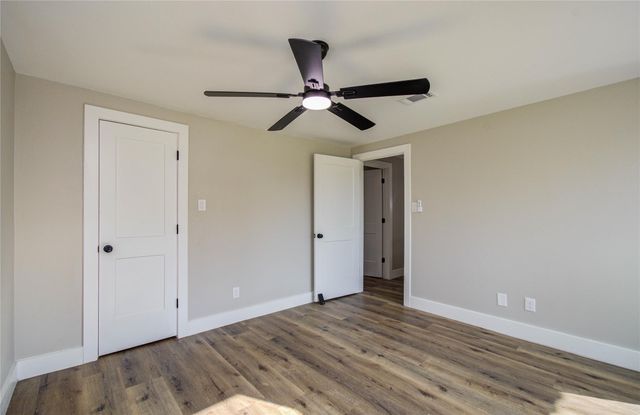 5301 Ryan Acres Drive, Pearland, TX 77584
