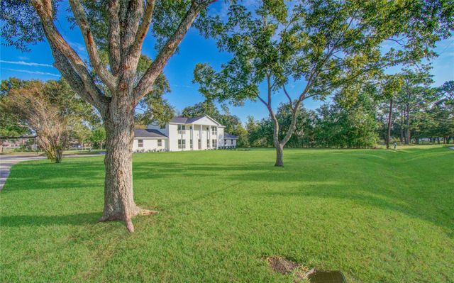 5301 Ryan Acres Drive, Pearland, TX 77584