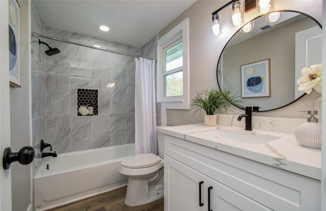 5301 Ryan Acres Drive, Pearland, TX 77584
