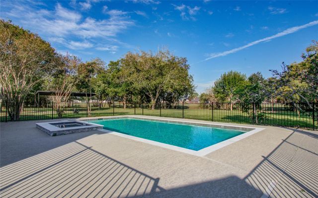5301 Ryan Acres Drive, Pearland, TX 77584