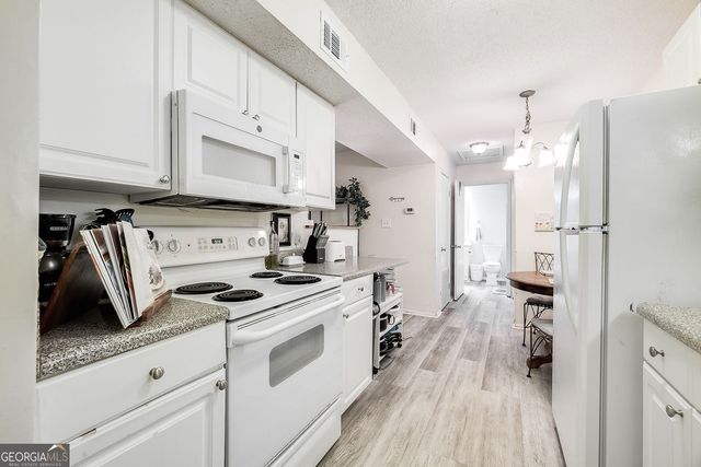 401 N Cromwell Road Q7, Savannah, GA 31410