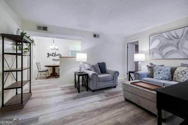 401 N Cromwell Road Q7, Savannah, GA 31410