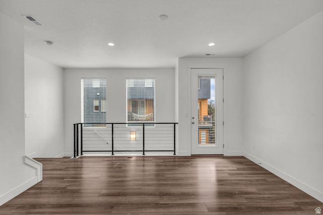 6204 W BIRCH RUN RD, South Jordan, UT 84009