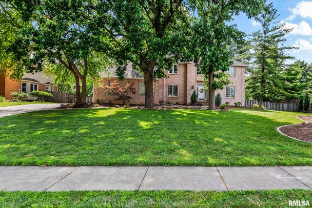 1301 Woods Farm Lane, Springfield, IL 62704