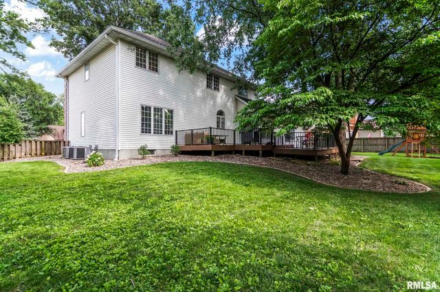 1301 Woods Farm Lane, Springfield, IL 62704
