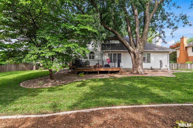 1301 Woods Farm Lane, Springfield, IL 62704