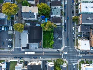 679 Grove St, Irvington Twp., NJ 07111