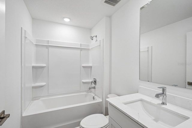 1088 BEAR HAMMOCK DRIVE, Umatilla, FL 32784