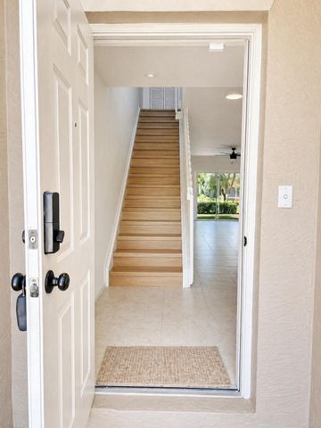 6974 Oak Bridge Lane, Lake Worth, FL 33467