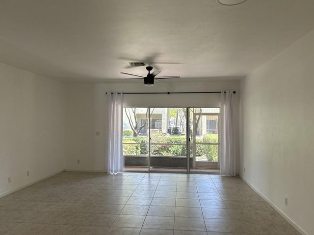 6974 Oak Bridge Lane, Lake Worth, FL 33467