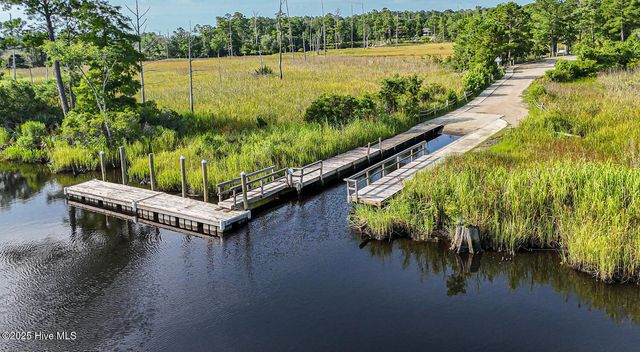 321 Levies Landing, Supply, NC 28462