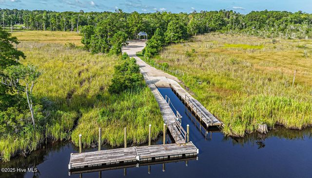 321 Levies Landing, Supply, NC 28462