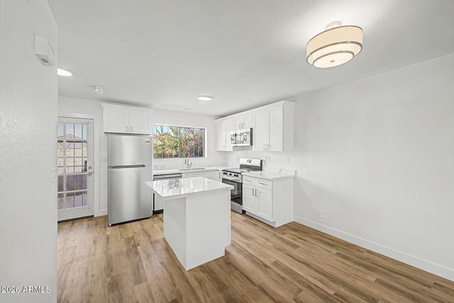 1238 E VOGEL Avenue 2, Phoenix, AZ 85020