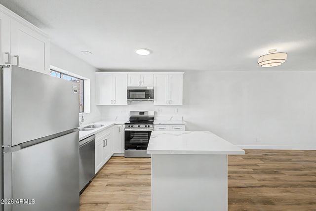 1238 E VOGEL Avenue 2, Phoenix, AZ 85020