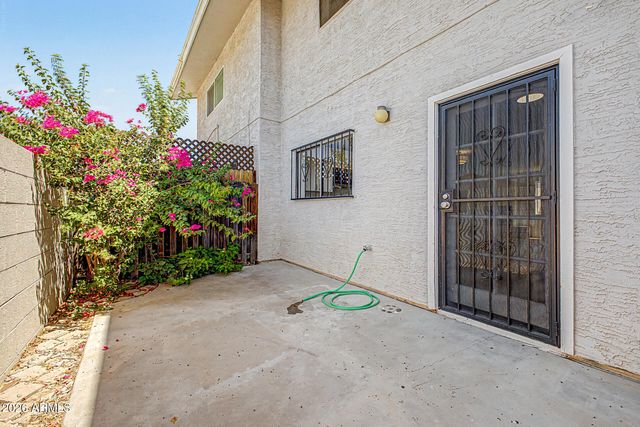 1238 E VOGEL Avenue 2, Phoenix, AZ 85020
