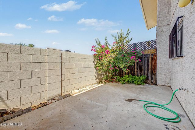 1238 E VOGEL Avenue 2, Phoenix, AZ 85020