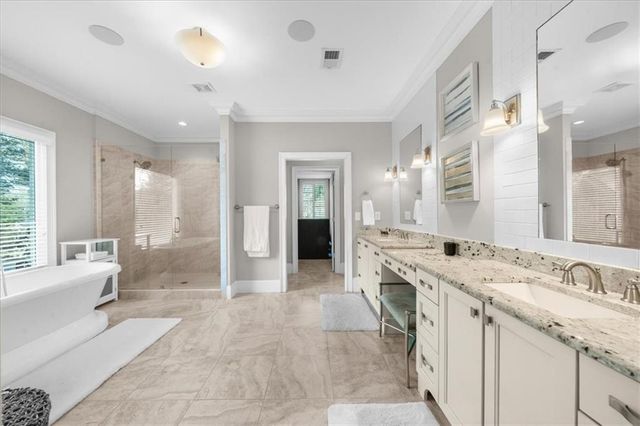 4815 Kitty Hawk Drive NE, Atlanta, GA 30342