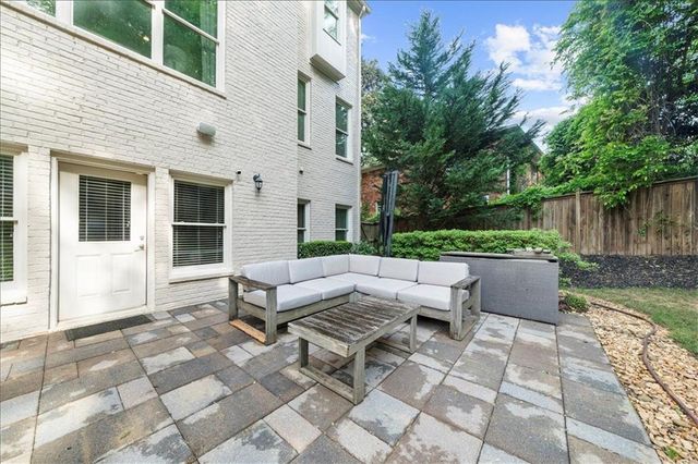 4815 Kitty Hawk Drive NE, Atlanta, GA 30342