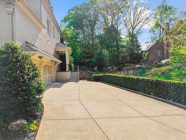 4815 Kitty Hawk Drive NE, Atlanta, GA 30342