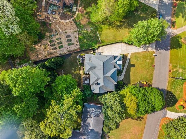 4815 Kitty Hawk Drive NE, Atlanta, GA 30342