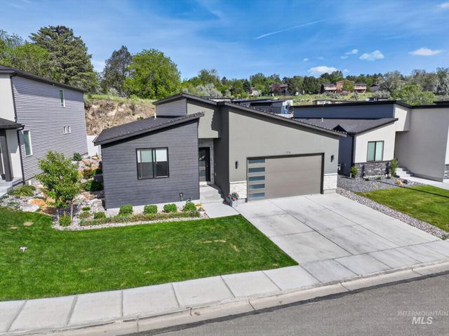 1578 Surprise Valley Road, Pocatello, ID 83201