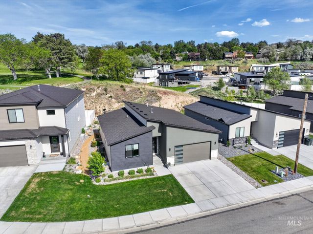 1578 Surprise Valley Road, Pocatello, ID 83201