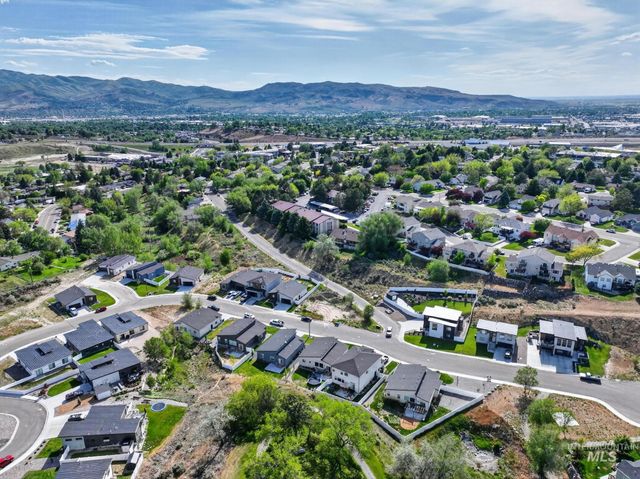 1578 Surprise Valley Road, Pocatello, ID 83201