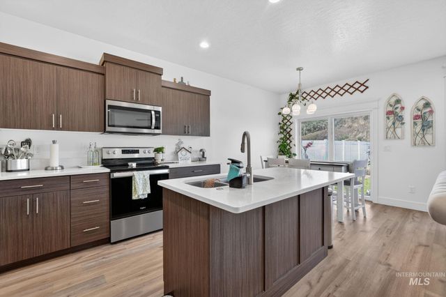 1578 Surprise Valley Road, Pocatello, ID 83201