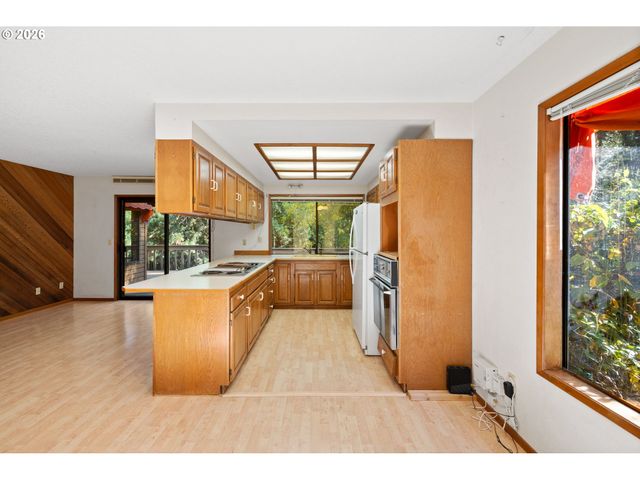 17295 Sw KEMMER Rd, Beaverton, OR 97007