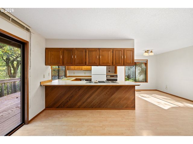 17295 Sw KEMMER Rd, Beaverton, OR 97007