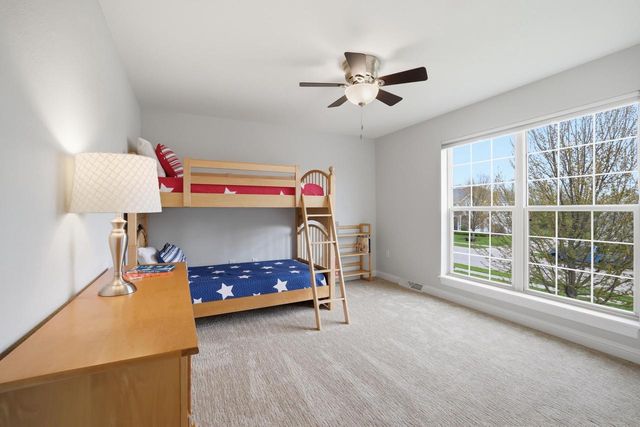 1470 Waters Edge DRIVE, Oconomowoc, WI 53066
