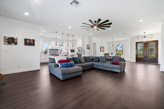 11695 Amberwood Drive, Montgomery, TX 77356