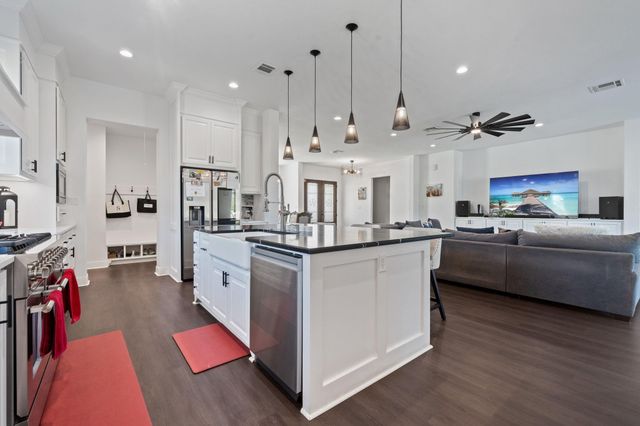 11695 Amberwood Drive, Montgomery, TX 77356