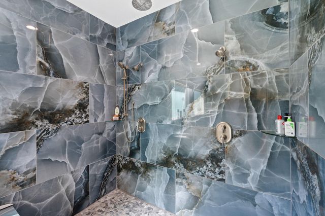 11695 Amberwood Drive, Montgomery, TX 77356