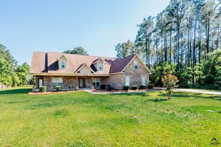 1499 Leverett Rd, Warner Robins, GA 31088