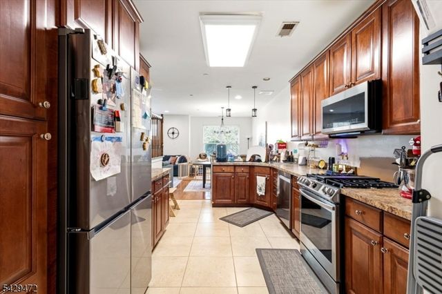 23 Patriots Path, South Bound Brook Boro, NJ 08880