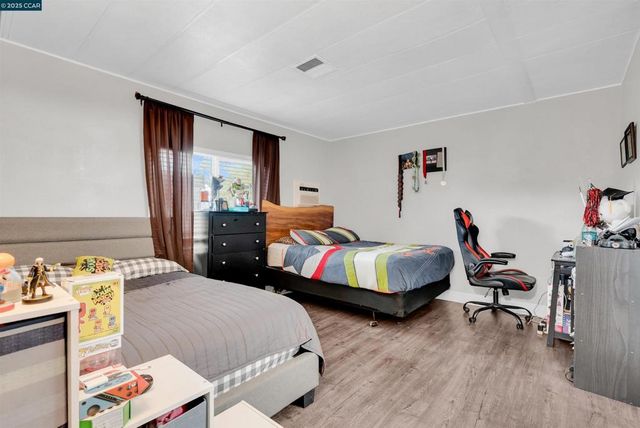 93 La Habra, Pittsburg, CA 94565