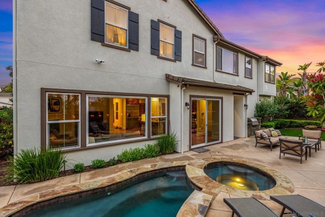 3212 Corte Tamarindo, Carlsbad, CA 92009