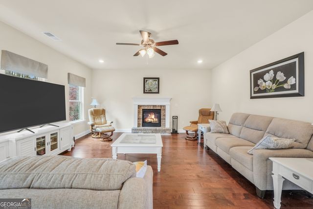 330 Huiet Drive, Mcdonough, GA 30252