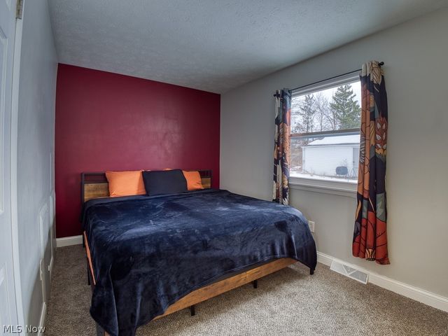 725 Shakespeare Drive, Berea, OH 44017