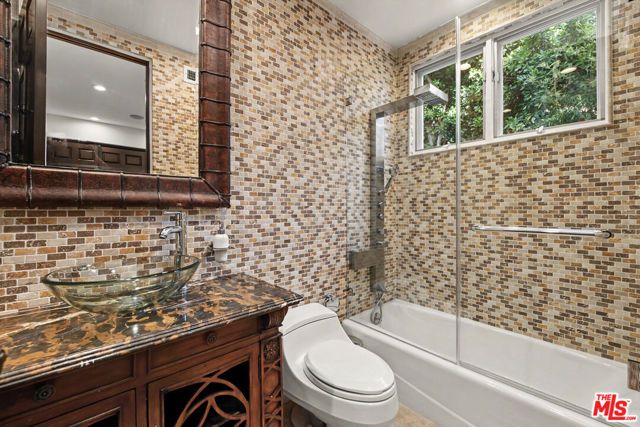12608 Promontory Road, Los Angeles, CA 90049