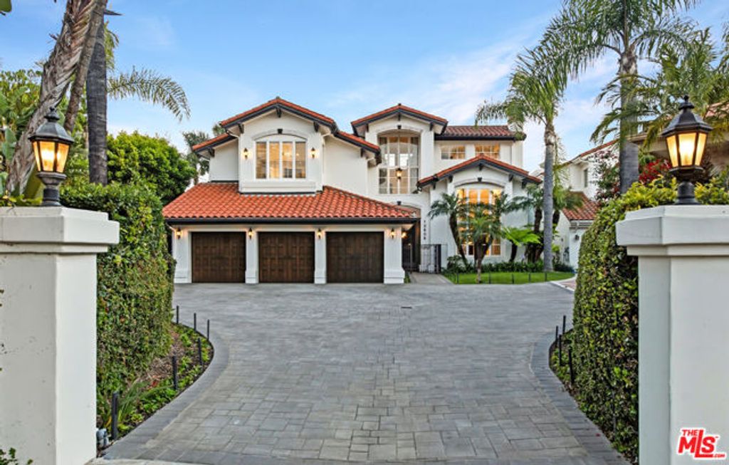 12608 Promontory Road, Los Angeles, CA 90049