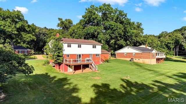 10744 Forest Path Drive, St Louis, MO 63128
