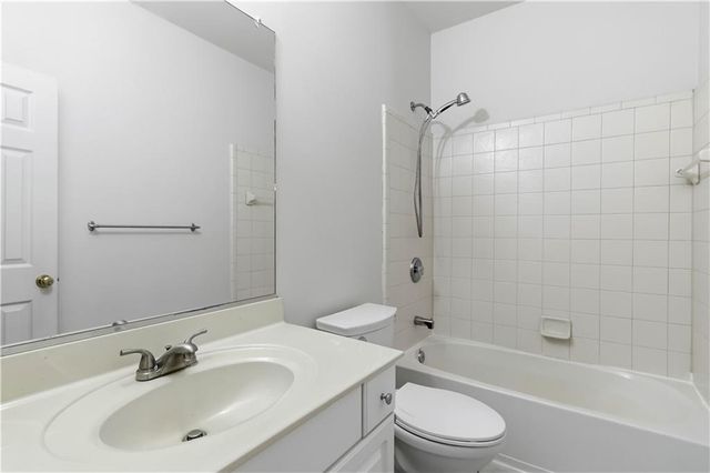 5348 Vinings Lake View SW, Mableton, GA 30126