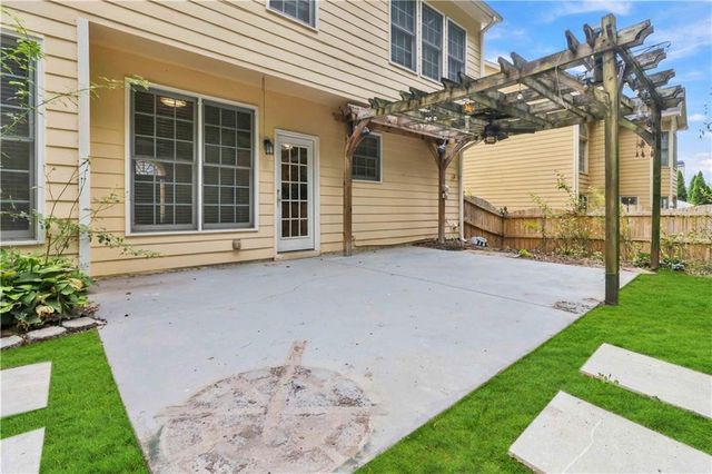 5348 Vinings Lake View SW, Mableton, GA 30126