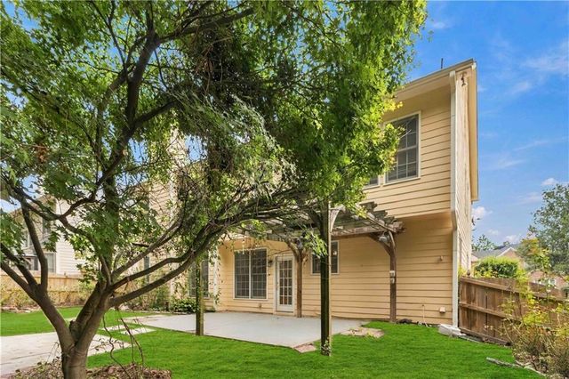 5348 Vinings Lake View SW, Mableton, GA 30126