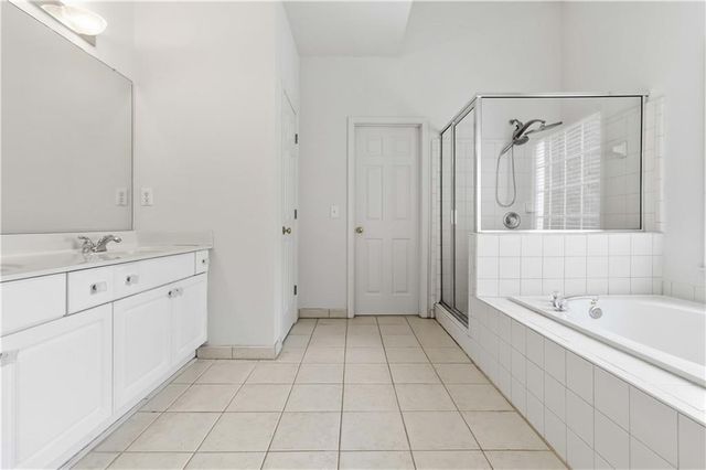 5348 Vinings Lake View SW, Mableton, GA 30126