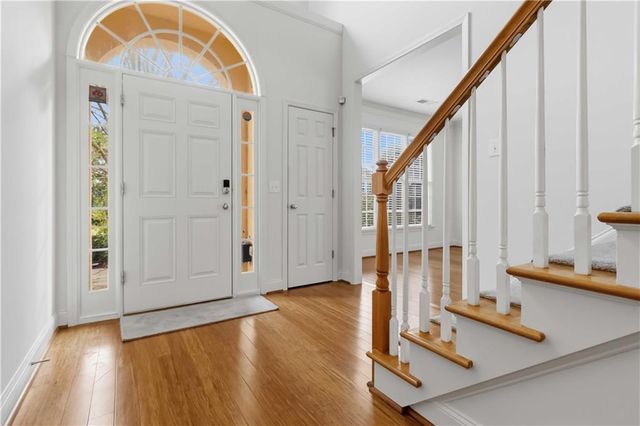 5348 Vinings Lake View SW, Mableton, GA 30126