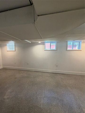 2008 York Street, Des Moines, IA 50316