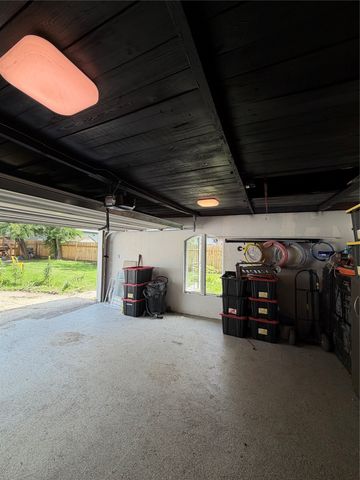 2008 York Street, Des Moines, IA 50316